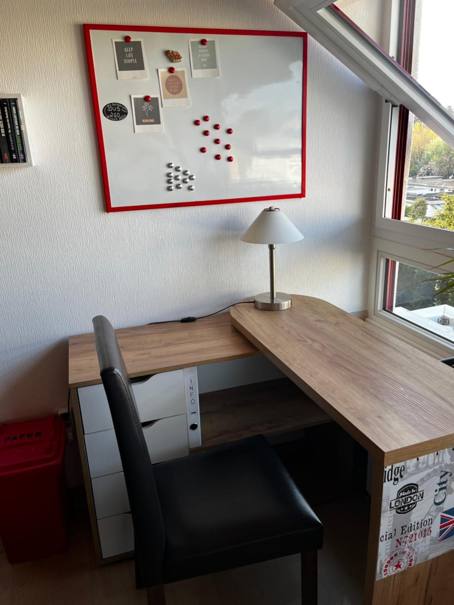 Gemuetliche, Ganze Wohnung In Ruhiger, Zentraler Lage レバークーゼン エクステリア 写真